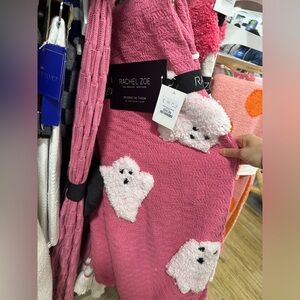 Pink ghost blanket